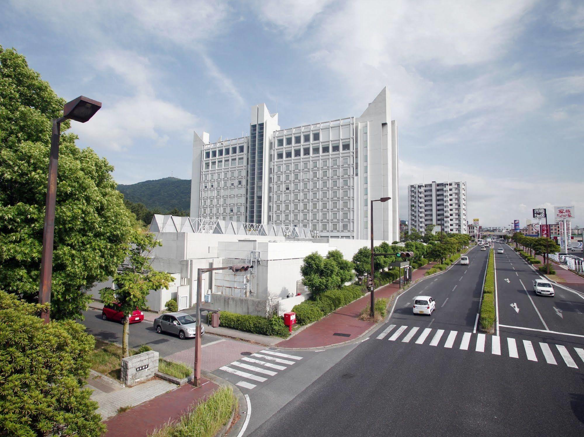 Hotel Crown Palais Kitakyushu Exterior foto
